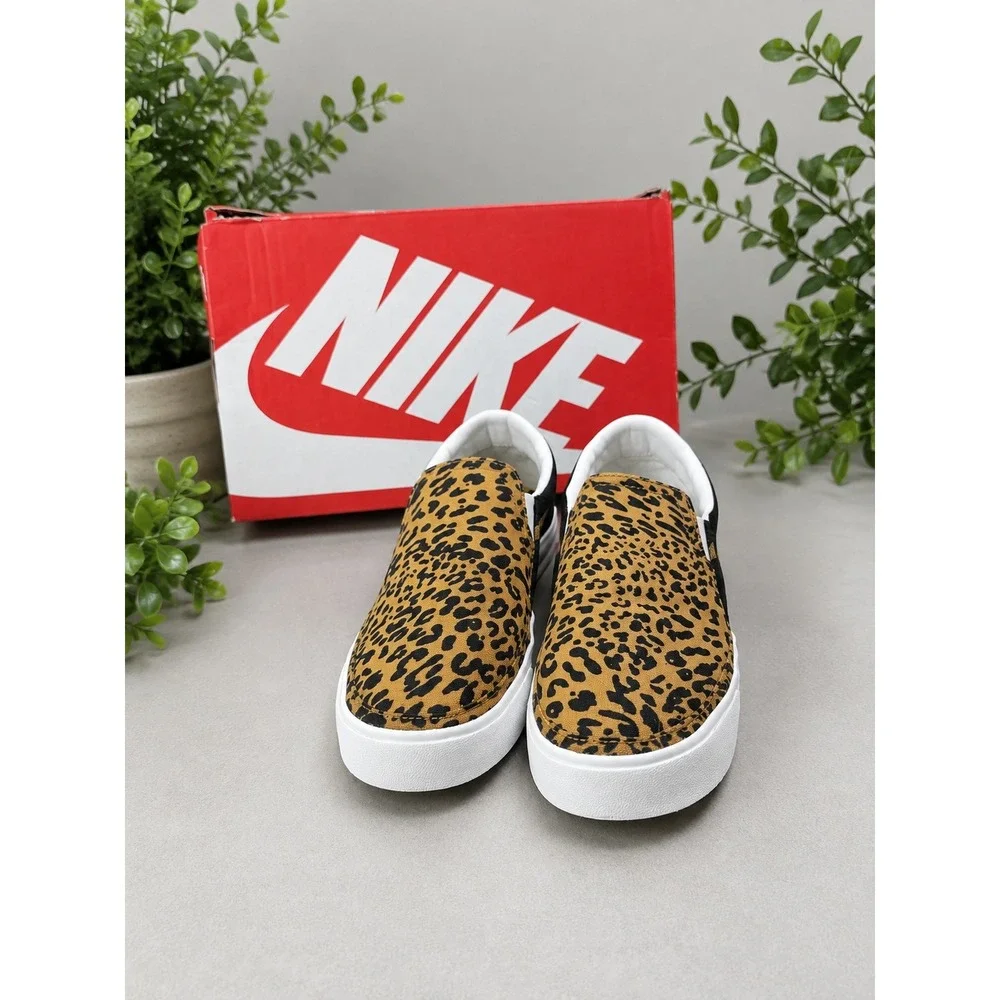 Nike Court Legacy slipon sneakers 8.5